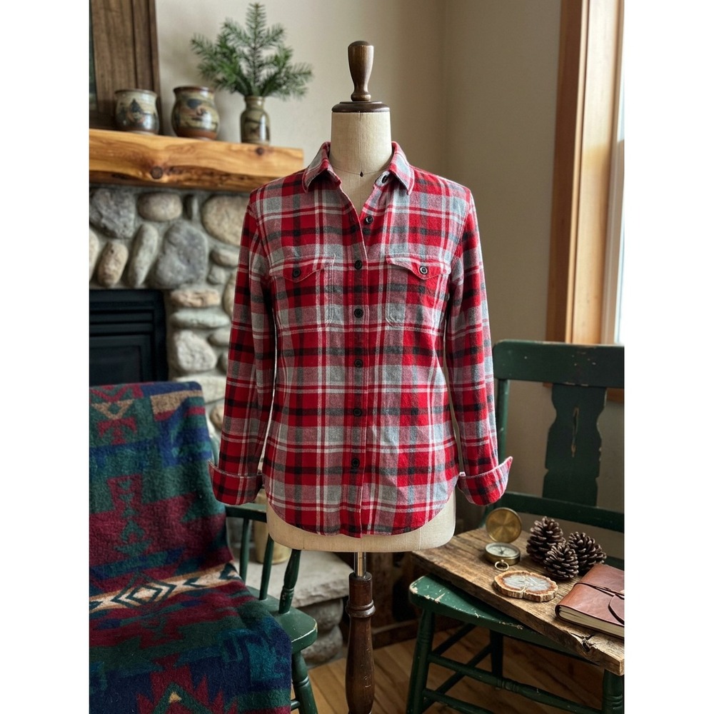Filson Womens Red Plaid Cotton Flannel Button Down Shirt Small CC Filson Co